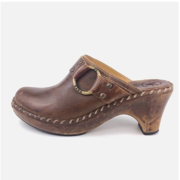 Frye Shoes - Vintage‎ Frye Charlotte ring leather mules clogs size 7
